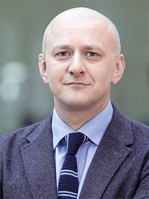 EMLYN BROWN VP Wellbeing Luxury & Premium Brands EMLYN BROWN VP Wellbeing Luxury & Premium Brands