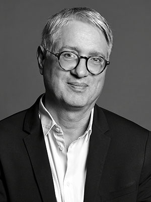 Jean-Louis Poiroux, président et fondateur de Cinq Mondes Jean-Louis Poiroux, président et fondateur de Cinq Mondes