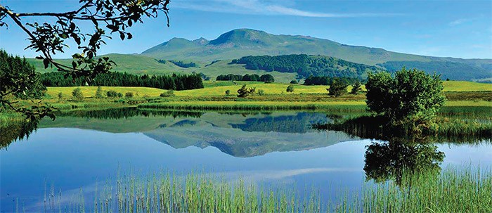 Le Lac de Sancy en Auvergne-Rhône-Alpes