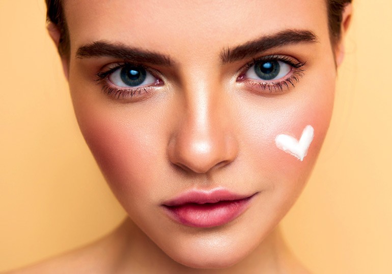 Le mot d’ordre de 2021 : le Skinimalism Le mot d’ordre de 2021 : le Skinimalism