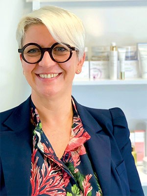 Laëtitia Têtedoux, Directrice Marketing et Communication THALION Laëtitia Têtedoux, Directrice Marketing et Communication THALION