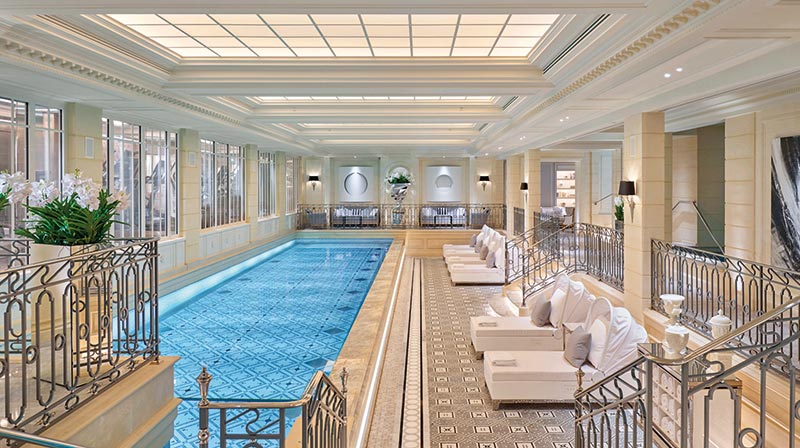 © forbestravelguide.com - Four Seasons Hotel George V, Paris