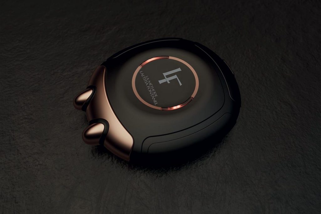Personnalisable et ergonomique, le Galet Beauté est le produit phare de la gamme home device d’Isi Spa